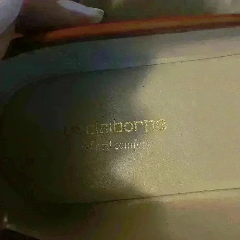 Liz Claiborne flats - Picture 3 of 10